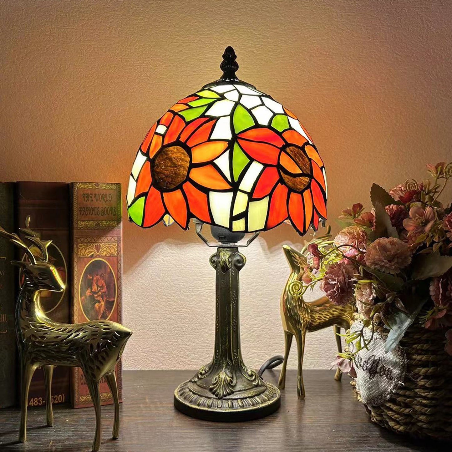 Norvo | Tradisjonell Tiffany Legert Glasskuppel Blomst 1-Lampe Bordlampe for Nattbord