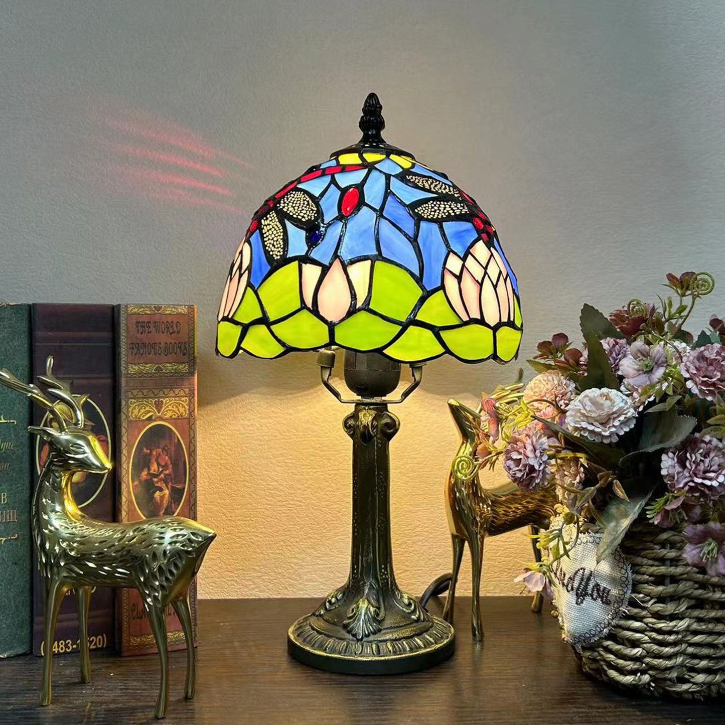 Norvo | Tradisjonell Tiffany Legert Glasskuppel Blomst 1-Lampe Bordlampe for Nattbord