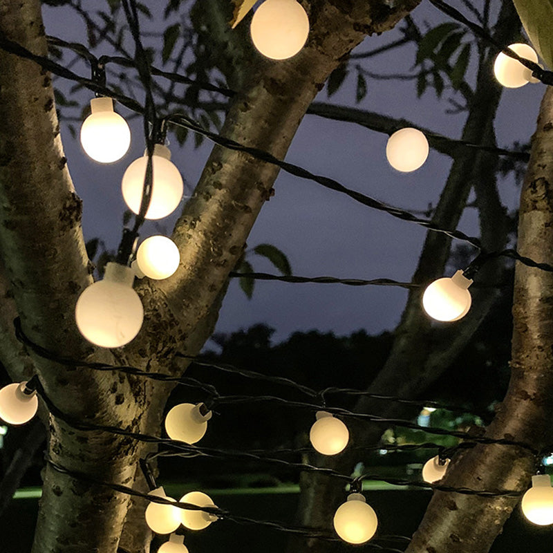 Norvo | Moderne Art Deco vanntett Solar-PVC-Gummi-akryl-snor-bees-ball-kristall-ball-fall-LED lys utendørs for hagen