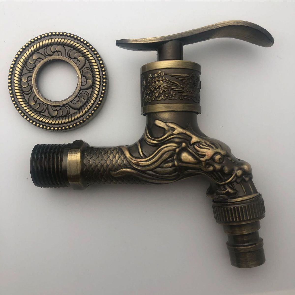Norvo | Vintage Classic Faucet Water Lock Single Handle Dragon Engraving Wall Mounted Faucet
