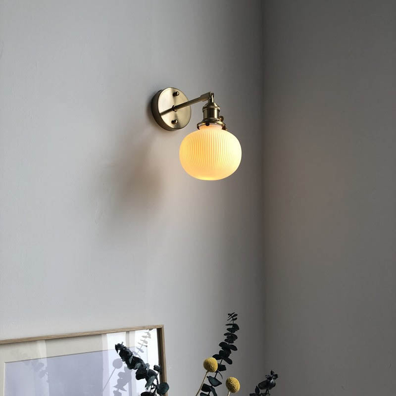 Norvo | Japansk Retro Minimalistisk Sylinder Oval Messing Lucite 1-Lys Vegglampe