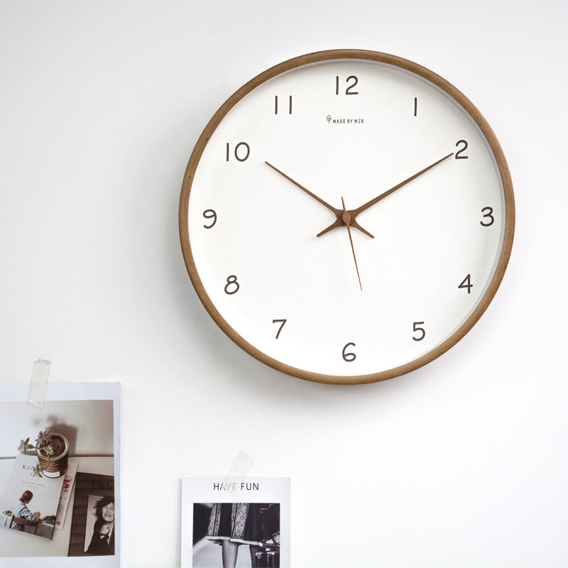 Norvo | TimberClock - Solid tre analog klokke