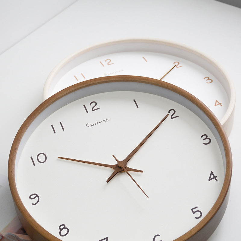 Norvo | TimberClock - Solid tre analog klokke