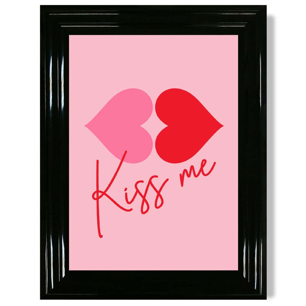 Norvo | Kiss Me Heart Lips Innrammet Kunstprint