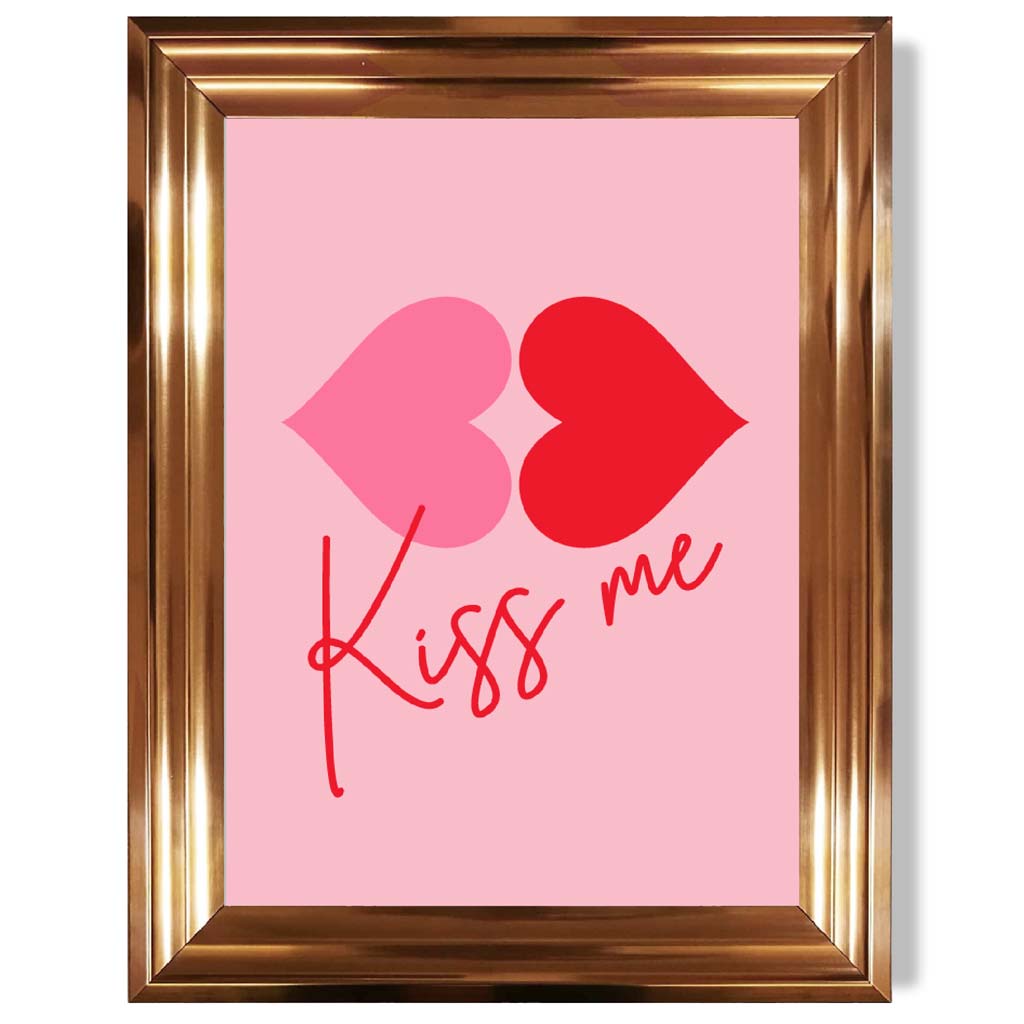 Norvo | Kiss Me Heart Lips Innrammet Kunstprint