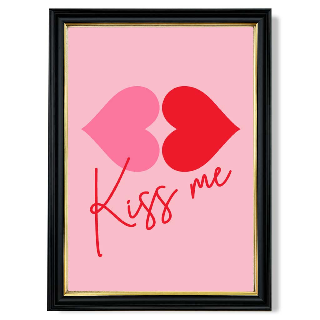 Norvo | Kiss Me Heart Lips Innrammet Kunstprint