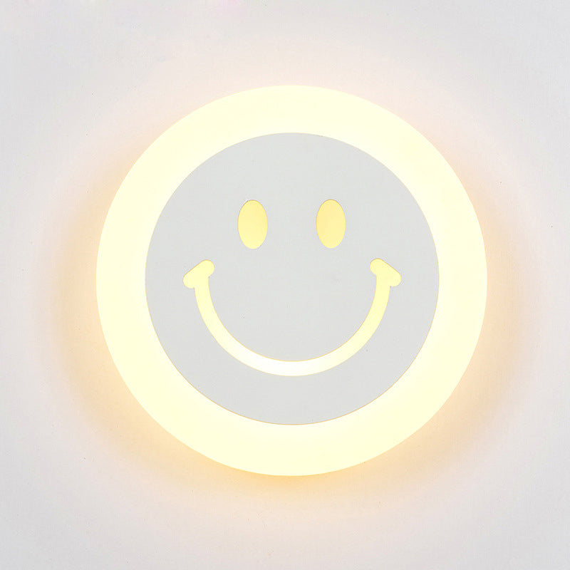 Norvo | Tynn Rund LED Vegglampe Sett Tegneserie Akryl Hvit Smiley Vegglampe i Varme/Hvite Lys for Soverom