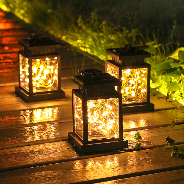 Norvo | Solar LED Lantern med Lyskabel og Hengestift – Vanntett Hagebelysning for Terrasse og Balkong