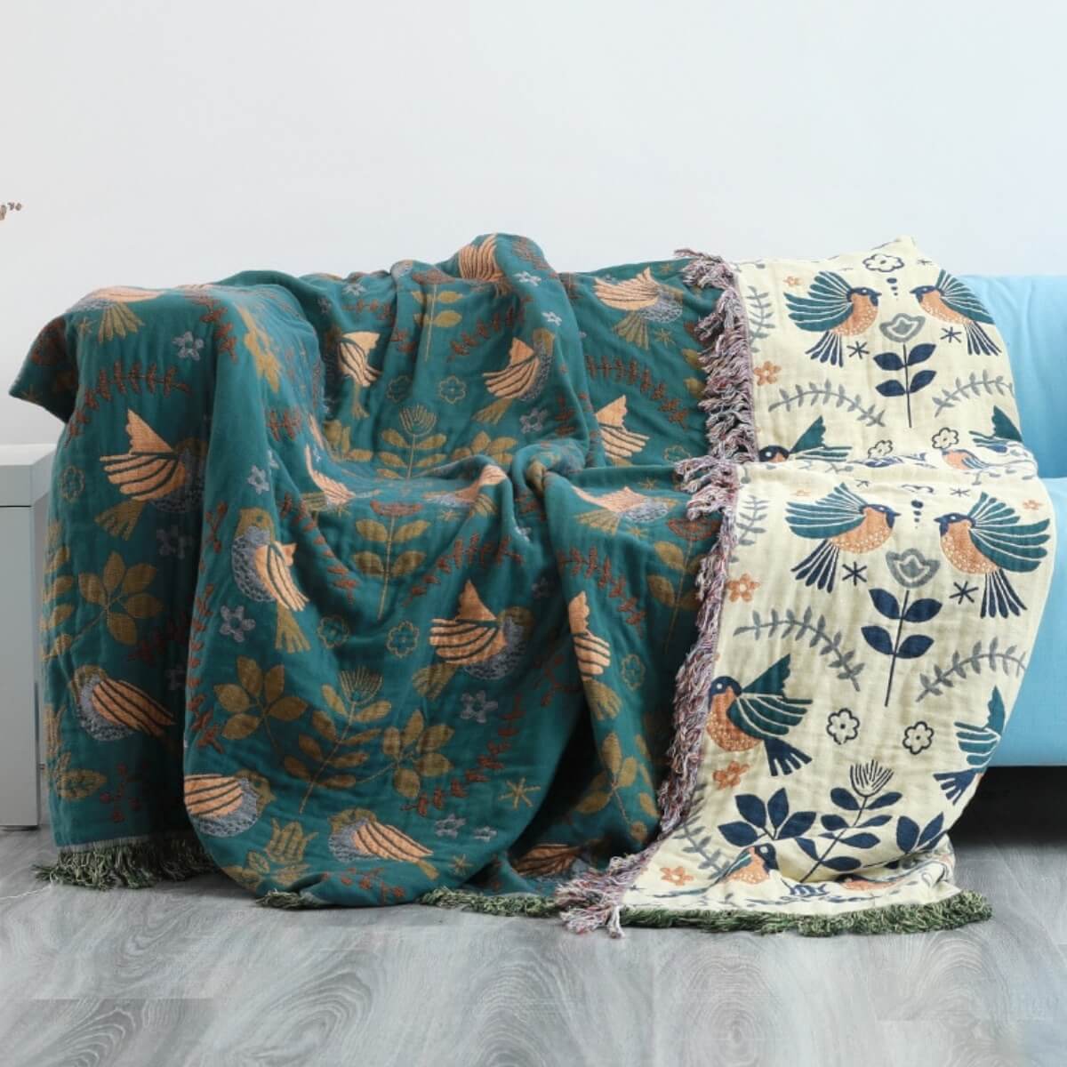 Norvo | Reversible Scandinavian bird plaid – Cozy and versatile for all seasons