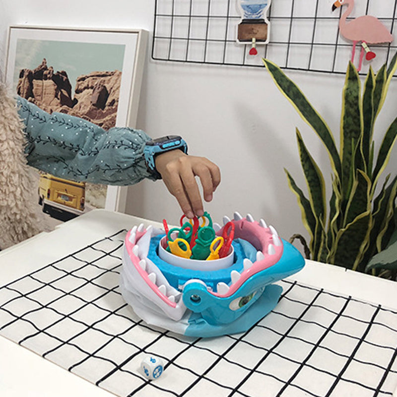 Norvo | Shark Bite Game - Pass på fingrene dine!