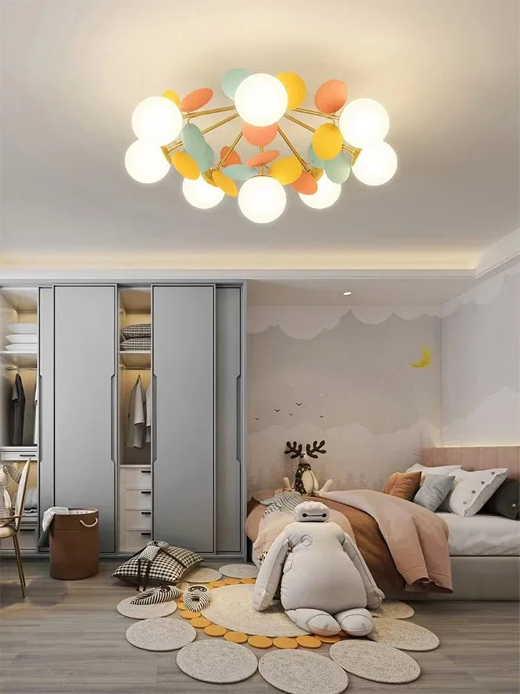 LuxeLineage - Moderne krone lysekrone for taket
