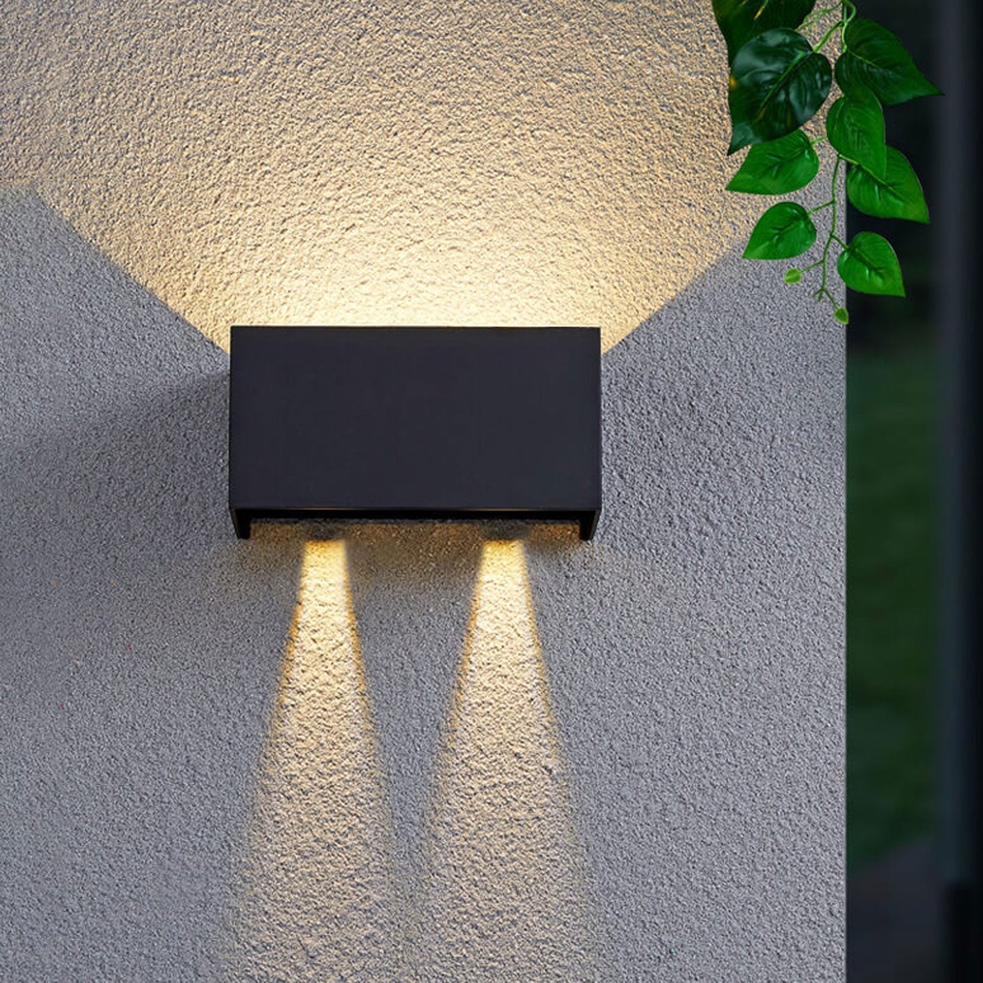 Norvo | Moderne vanntett rektangulær LED-vegglampe for utendørs bruk med opp- og nedlys