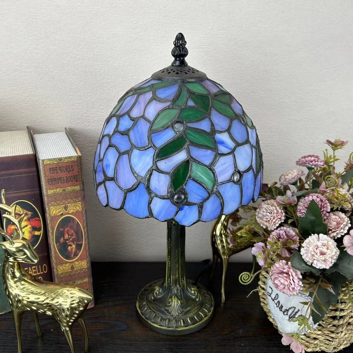 Norvo | Tradisjonell Tiffany Legert Glasskuppel Blomst 1-Lampe Bordlampe for Nattbord