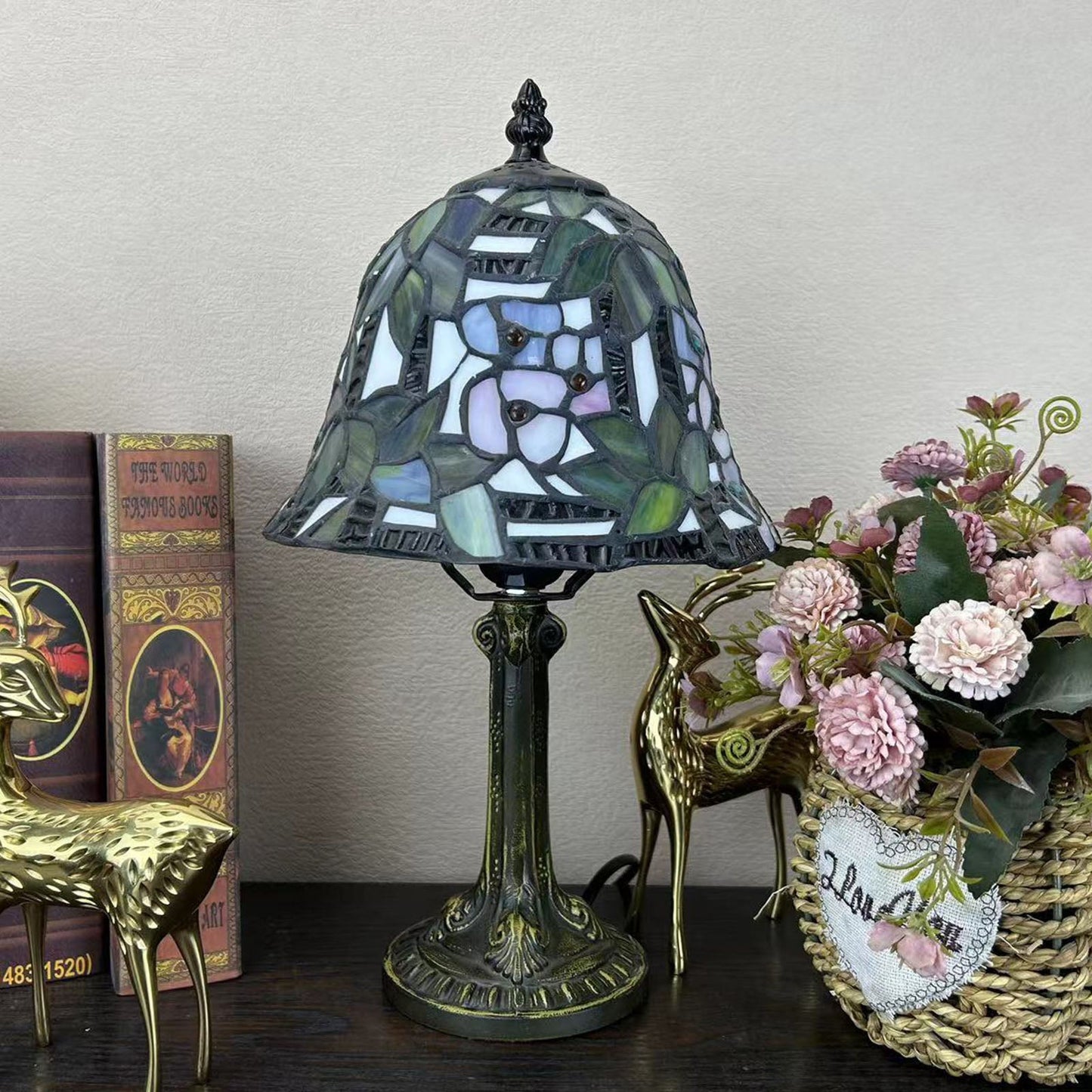 Norvo | Tradisjonell Tiffany Legert Glasskuppel Blomst 1-Lampe Bordlampe for Nattbord