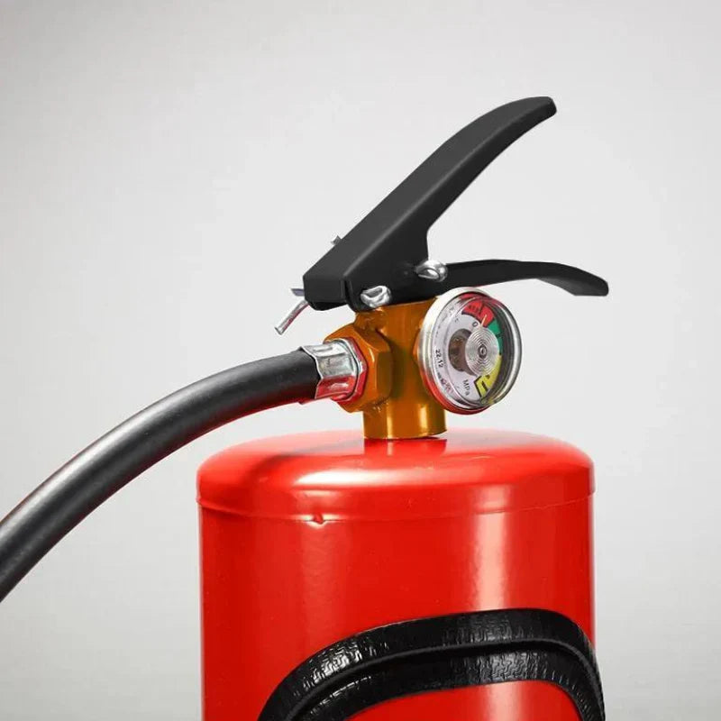 Norvo | Original Stilig Flaskeholder i Brannslukkerdesign – Praktisk og Dekorativ