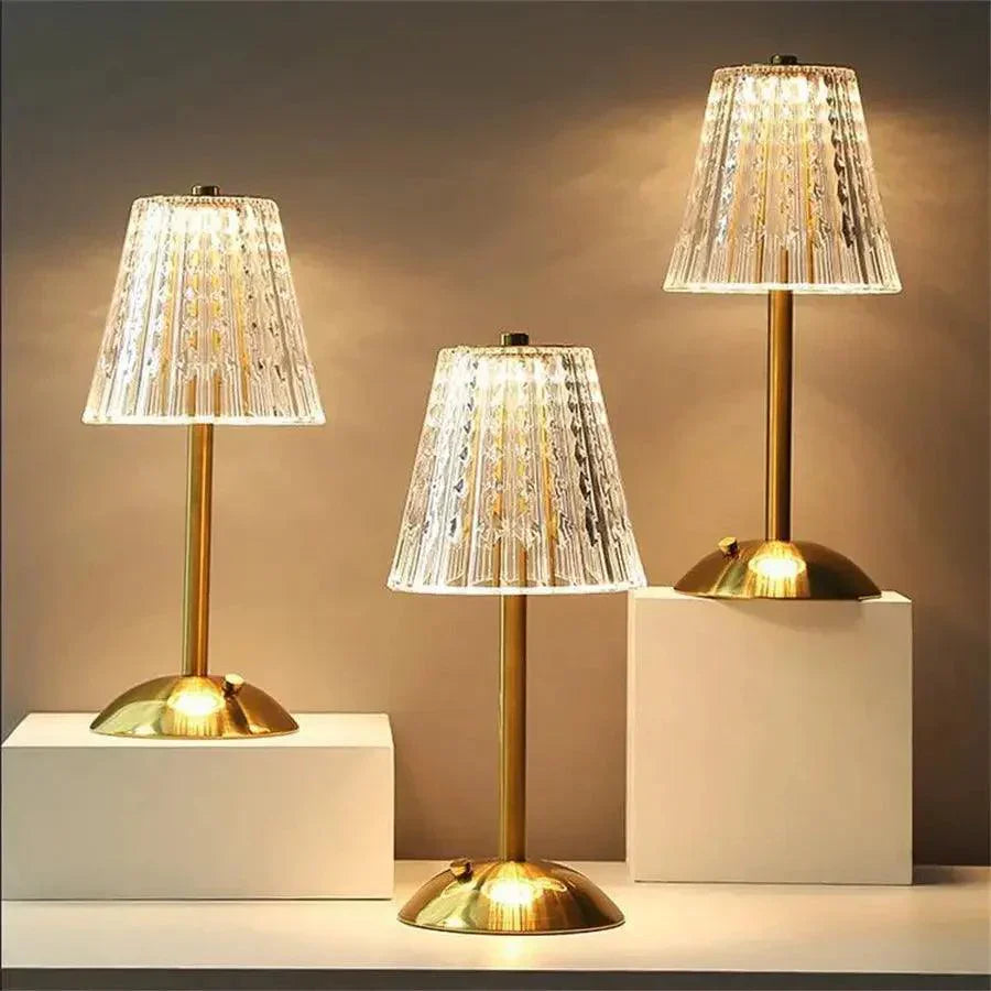 Norvo | CrystalLuxe - Vintage Bordlampe med Elegant Glans