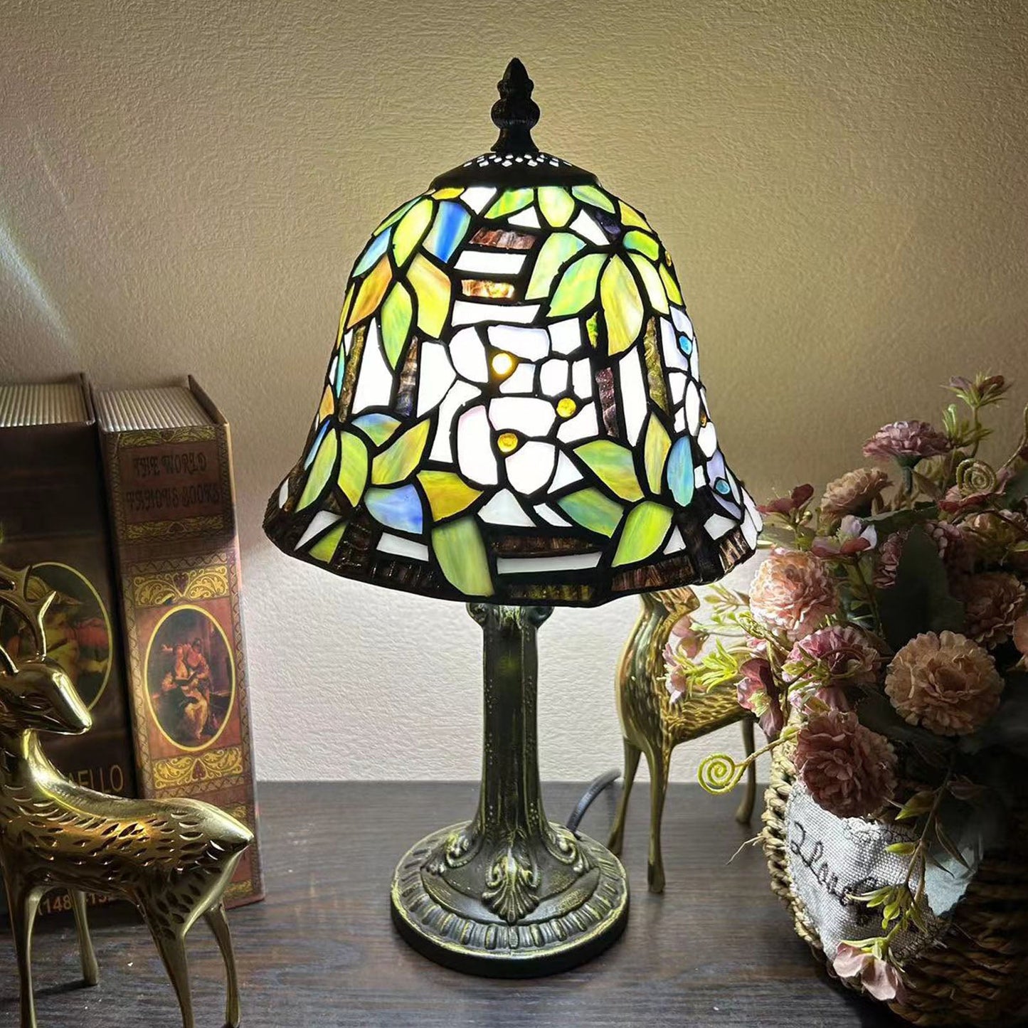 Norvo | Tradisjonell Tiffany Legert Glasskuppel Blomst 1-Lampe Bordlampe for Nattbord
