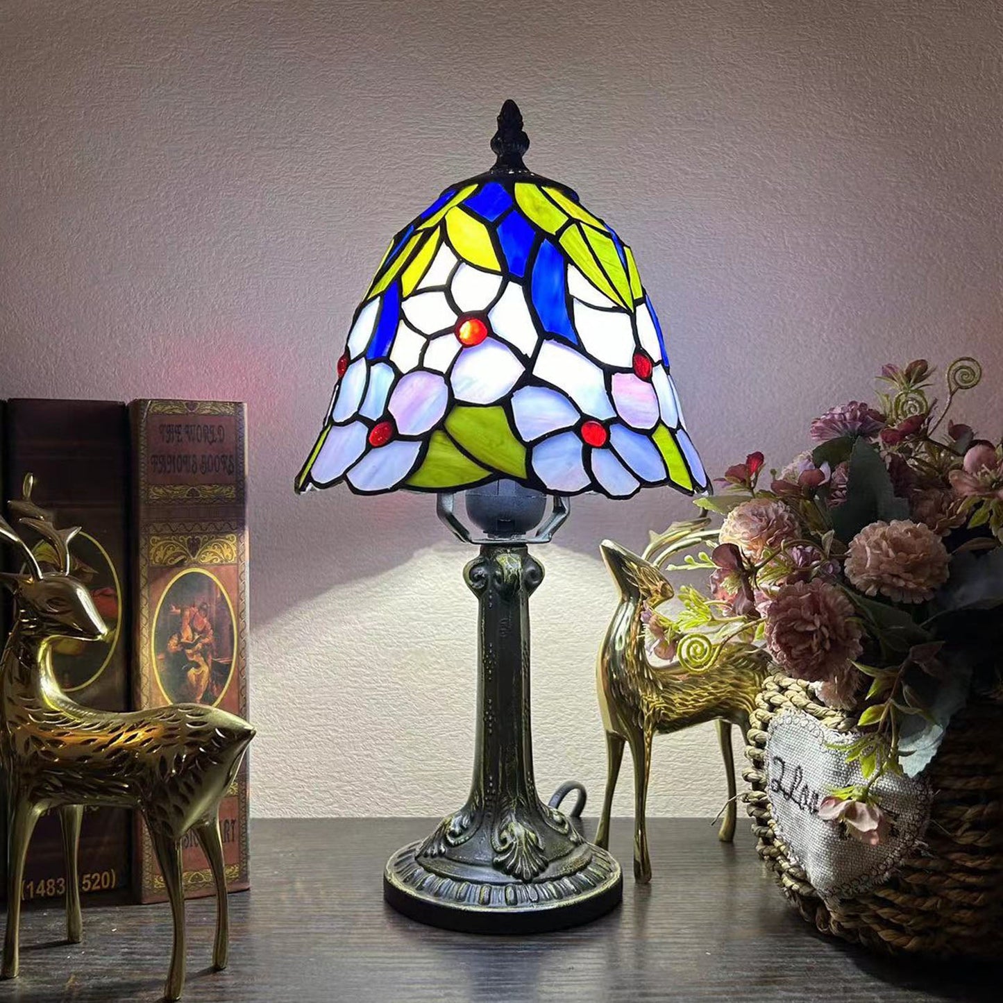 Norvo | Tradisjonell Tiffany Legert Glasskuppel Blomst 1-Lampe Bordlampe for Nattbord