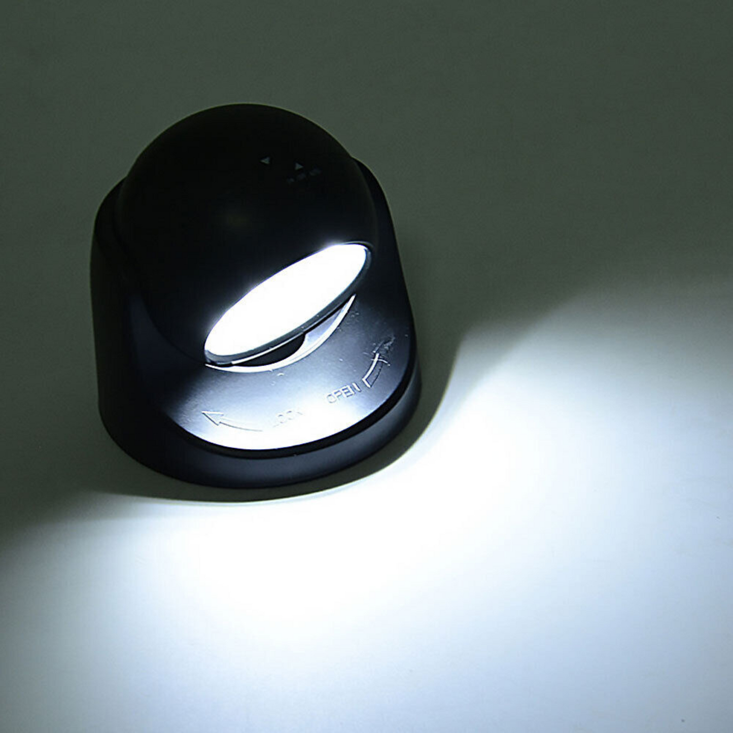 Norvo | Trådløse batteridrevne eksterne sikkerhetslys – Bevegelsessensor LED spotlight for hjem, hage og veggbelysning