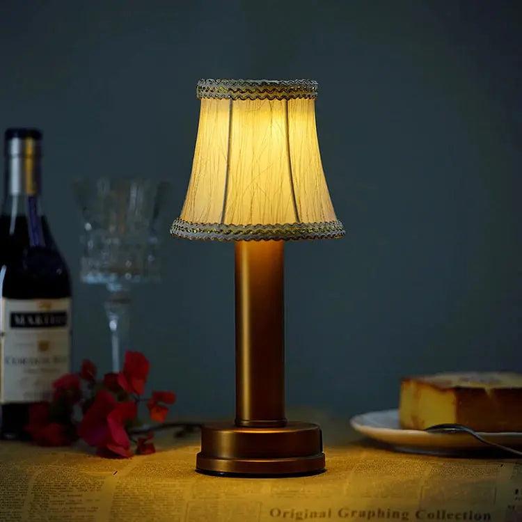 Norvo | ShineBeam - Chic Trådløs Bordlampe Design