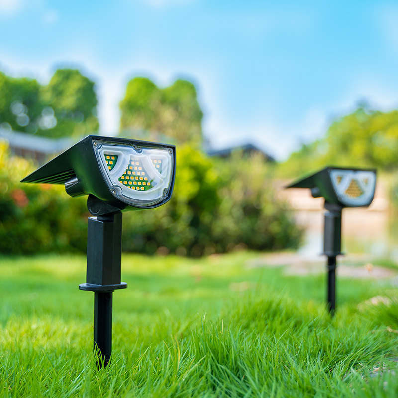 Norvo | Solar LED Spotlight – Utendørsbelysning med solcellepanel for hage og stier