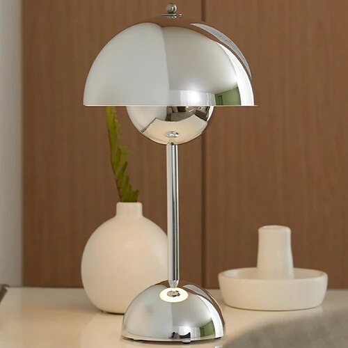 Lampe - Trådløs, dimbar bordlampe