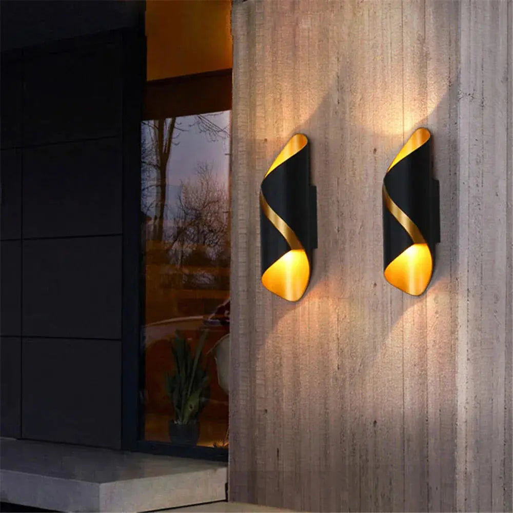 Norvo | VividAura – Elegant LED Vegglampe for Stilige Uteområder
