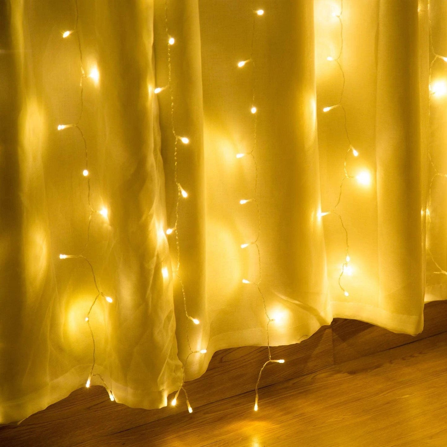 Norvo | 600 LED 9.8 x 19.6 FT. LED gardinlys med 8 lysmoduser og minnefunksjon