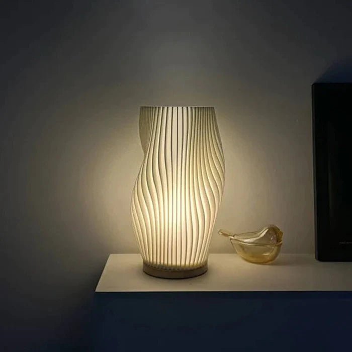 Norvo | Wavecrest Bordlampe – Myk Glød Designerlampe med Dimbar Varme og Naturlig Hvit Lys
