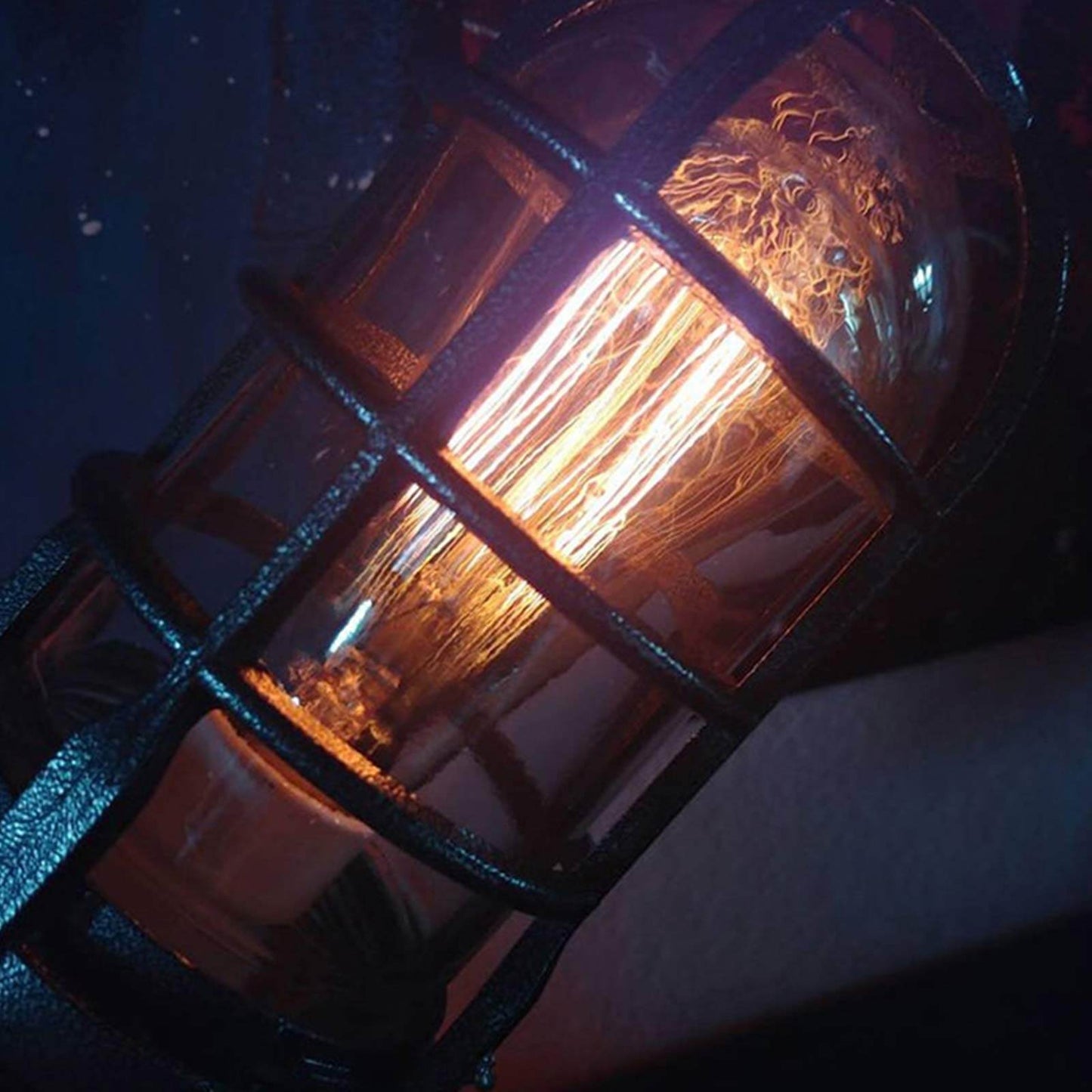 Norvo | VINTAGE STEAMPUNK ROCKLAMPE