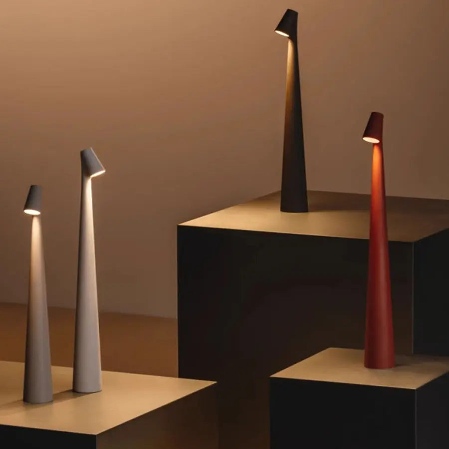 Norvo | Trådlamp LED lampe i minimalistisk design | Bordlampe