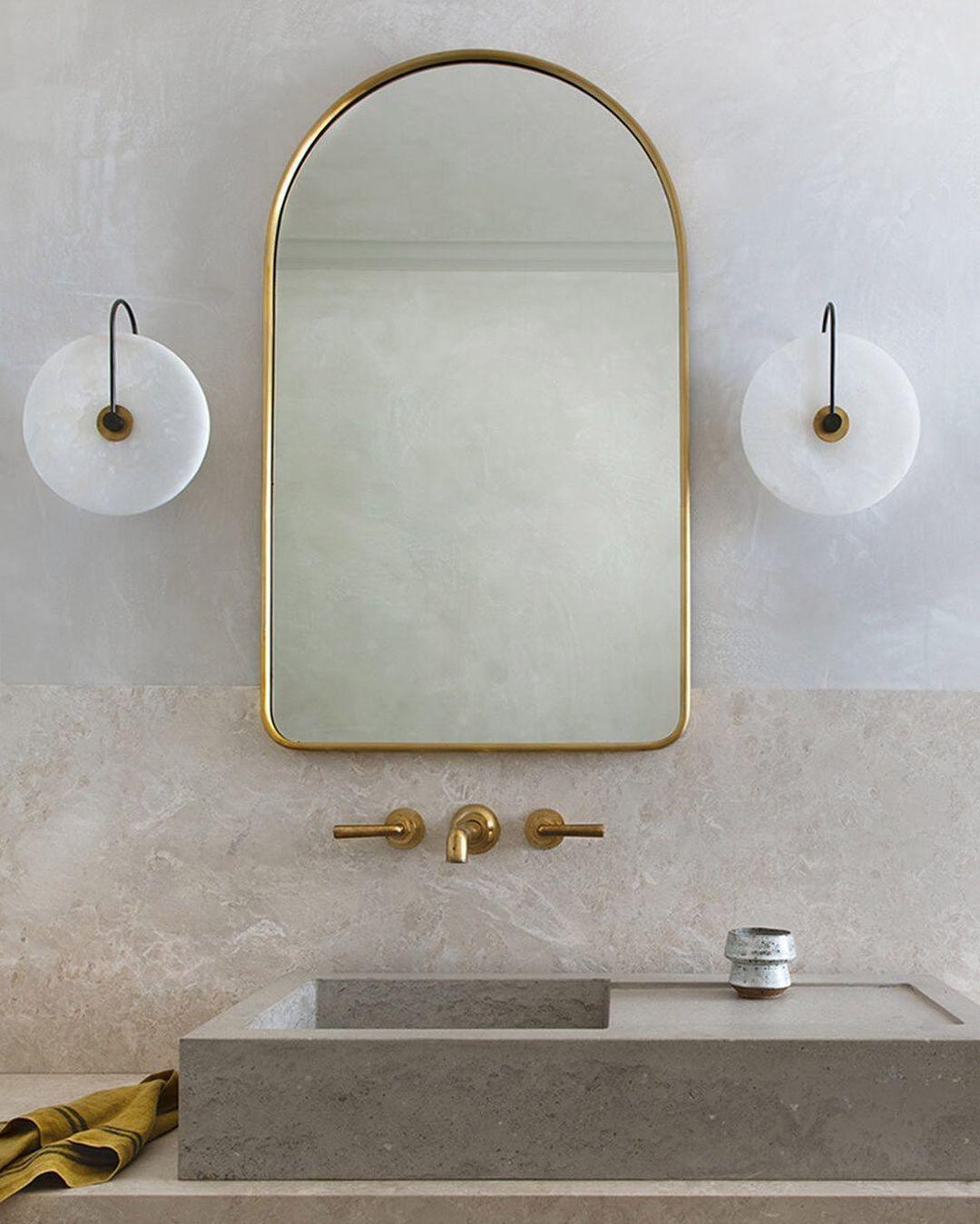 Norvo | Hvit Alabaster Vegglampe