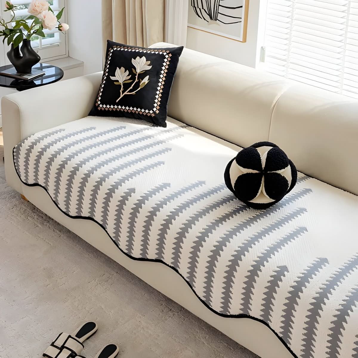 Norvo | Moderne Chenille Sofa Deksel med Stilig Beskyttelse