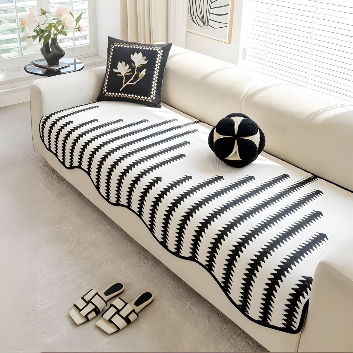 Norvo | Moderne Chenille Sofa Deksel med Stilig Beskyttelse