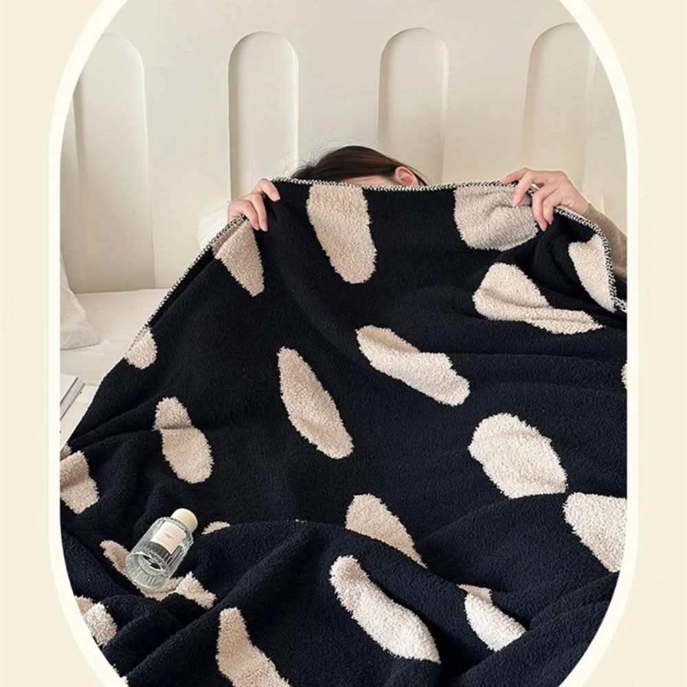 Norvo | Reversibel Prikkete Fleece Teppe for Sofa og Seng