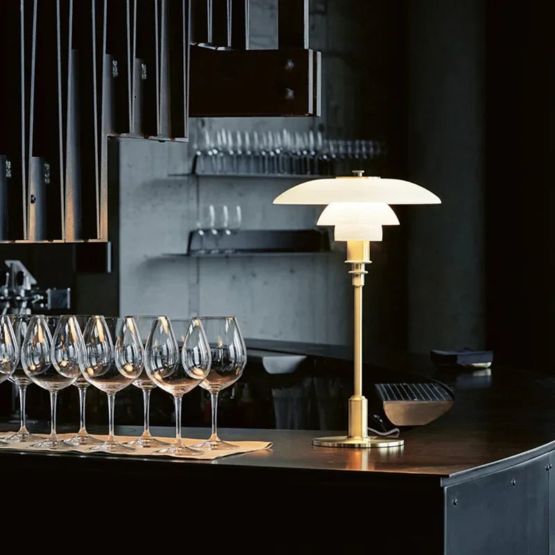 Norvo | LED-bordlampe i glass for lesing