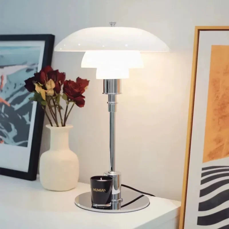 Norvo | Nordic skrivebordslampe i glass – Minimalistisk, moderne og elegant LED-bordlampe, ideell for kontor- og oppholdsrom