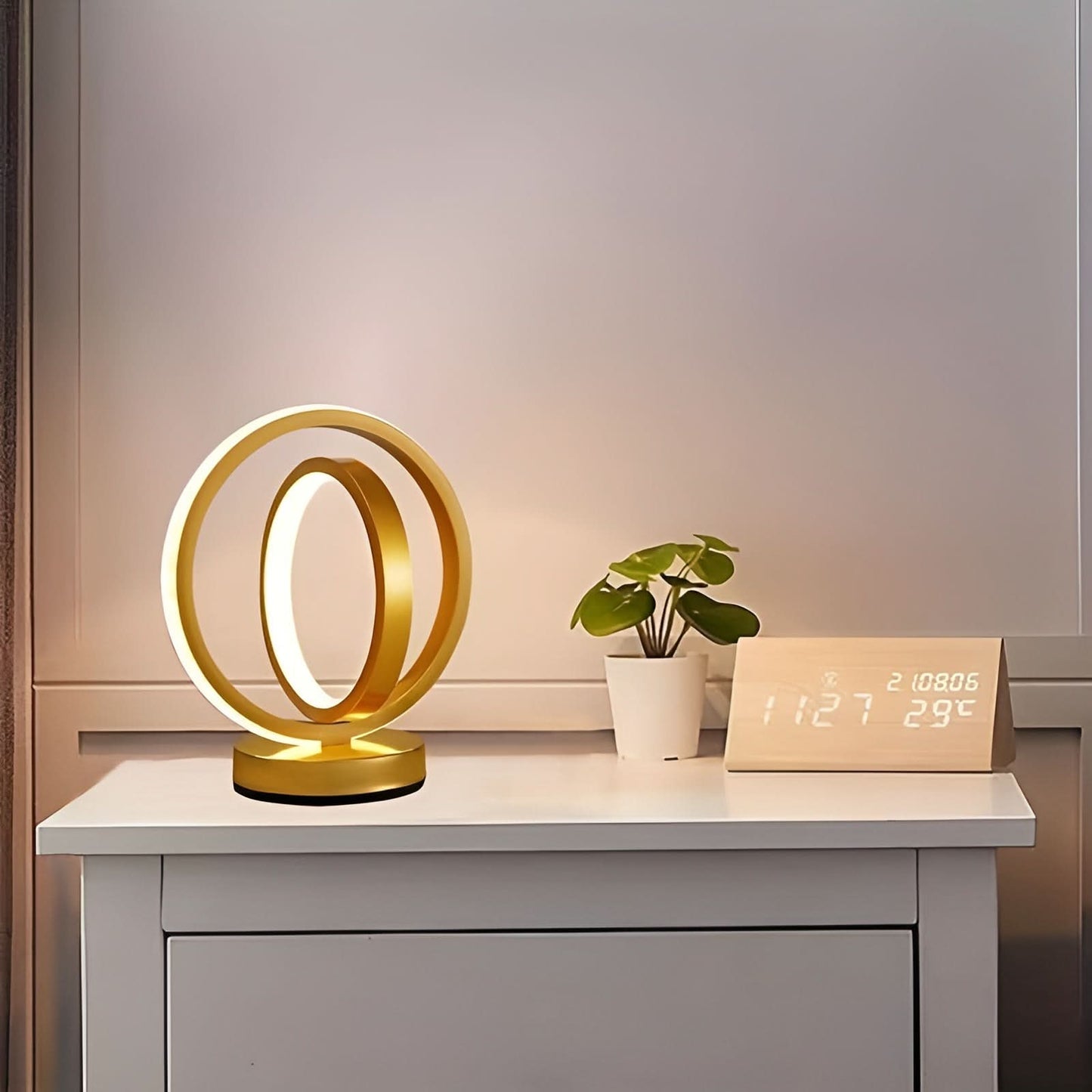 Norvo | Moderne dimbar bordlampe – Stilig metalldesign med USB-strøm