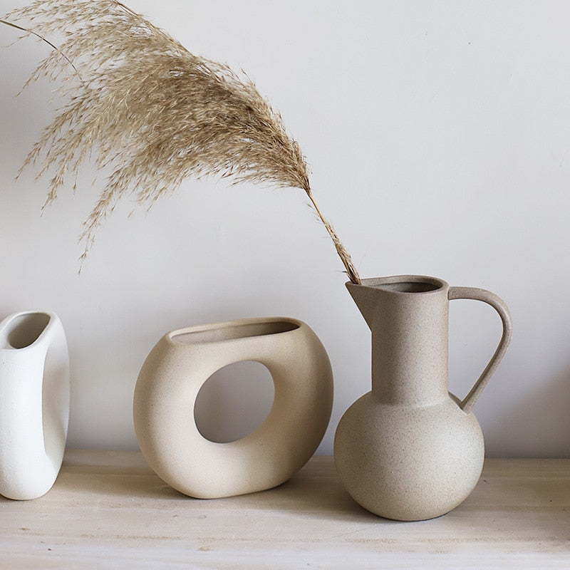 Stor terracotta vases | Timeless beauty and rustic elegance
