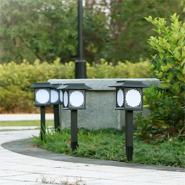 Norvo | Solar LED Hage Lampe – Stor Firkantet Lampe med Varmt Lys og Dobbelt Bruk