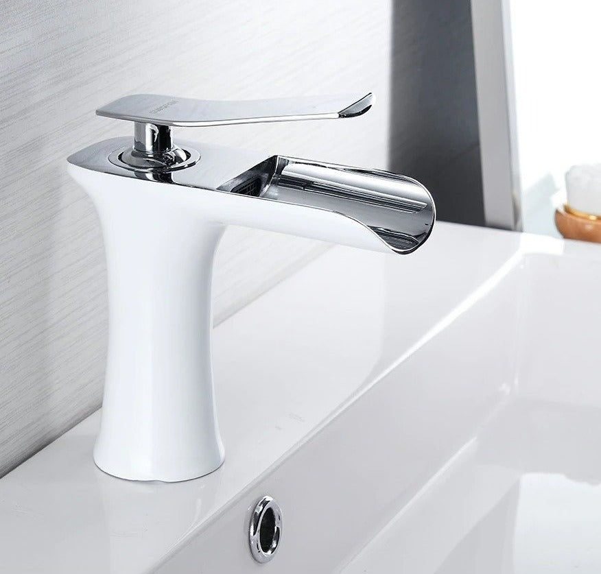 Norvo | Moderne Fosser Baderomsbatteri – Stilig Design & Elegant Vannstrøm
