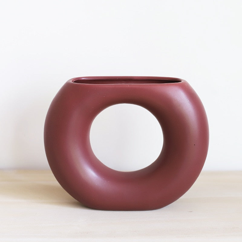Stor terracotta vases | Timeless beauty and rustic elegance