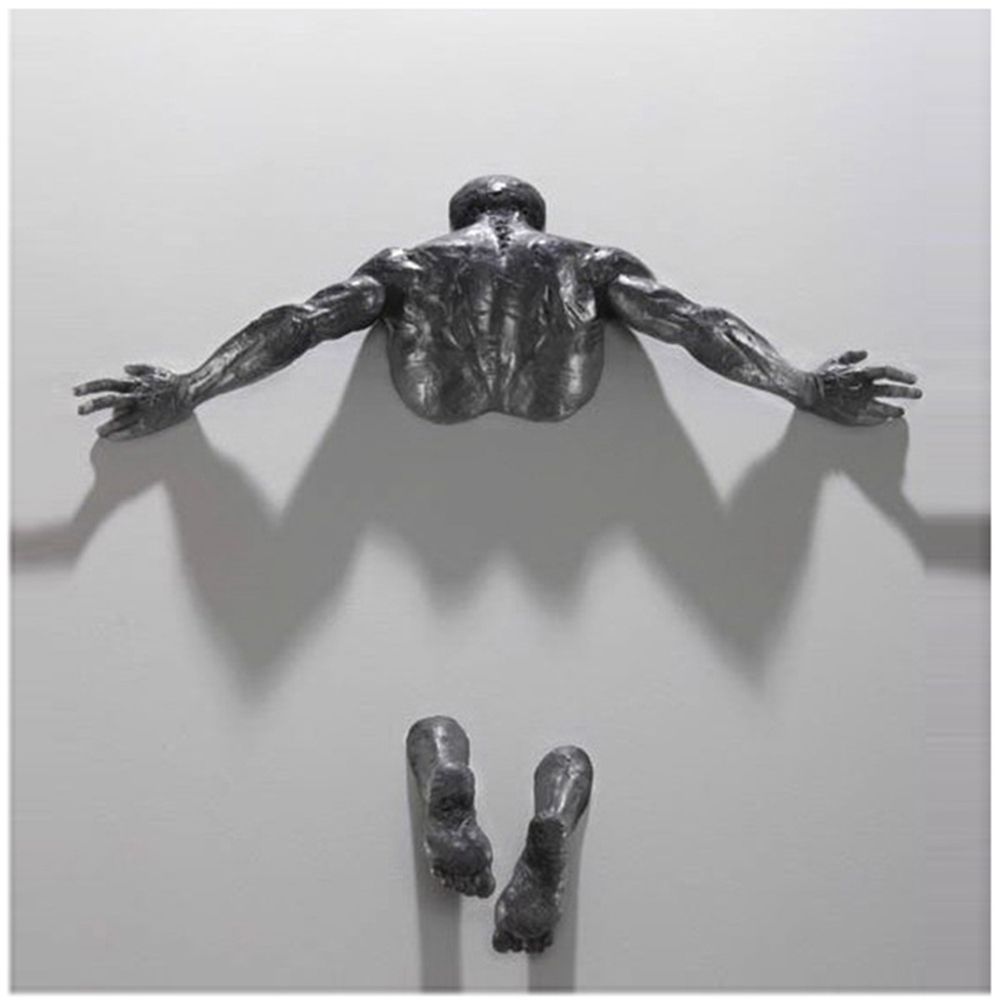 Norvo | Imitasjon Kobber Harpiks Ornament Abstrakt Figur Veggkunst Klatrer 3D Gjennom Vegg Statue Skulptur