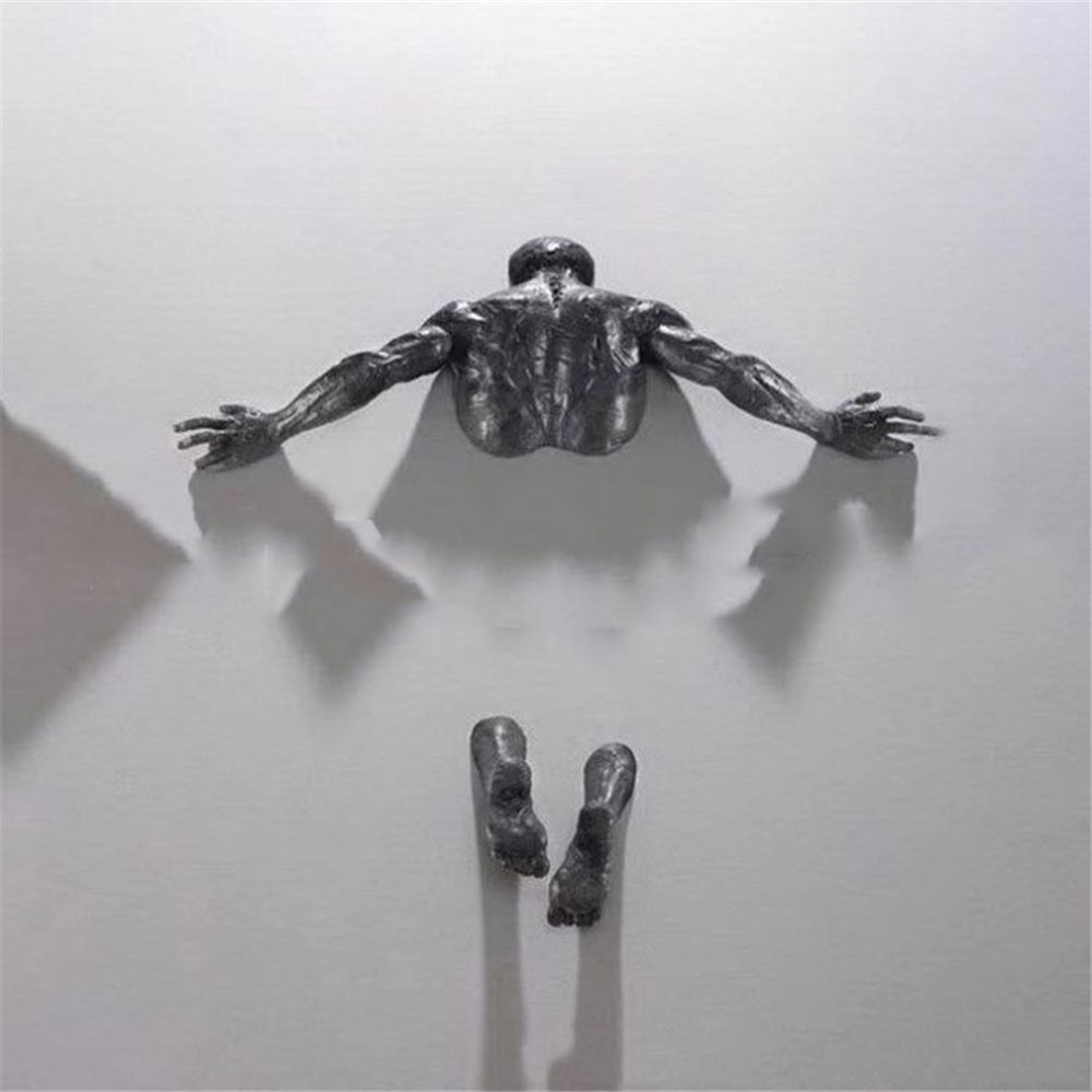 Norvo | Imitasjon Kobber Harpiks Ornament Abstrakt Figur Veggkunst Klatrer 3D Gjennom Vegg Statue Skulptur