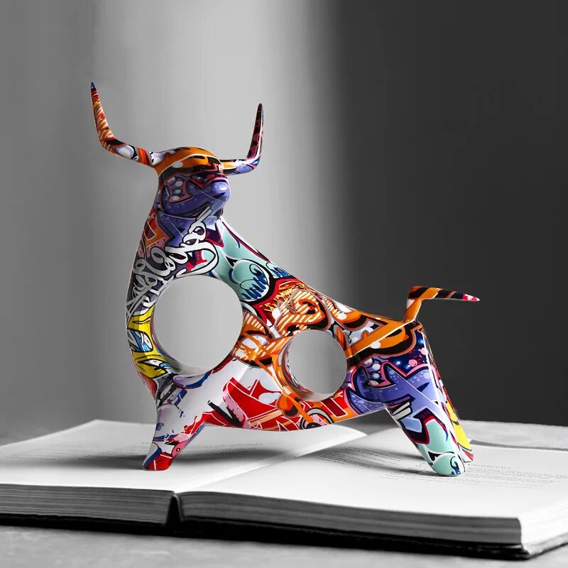 Norvo | Kunst Fargerik Okse Skulptur