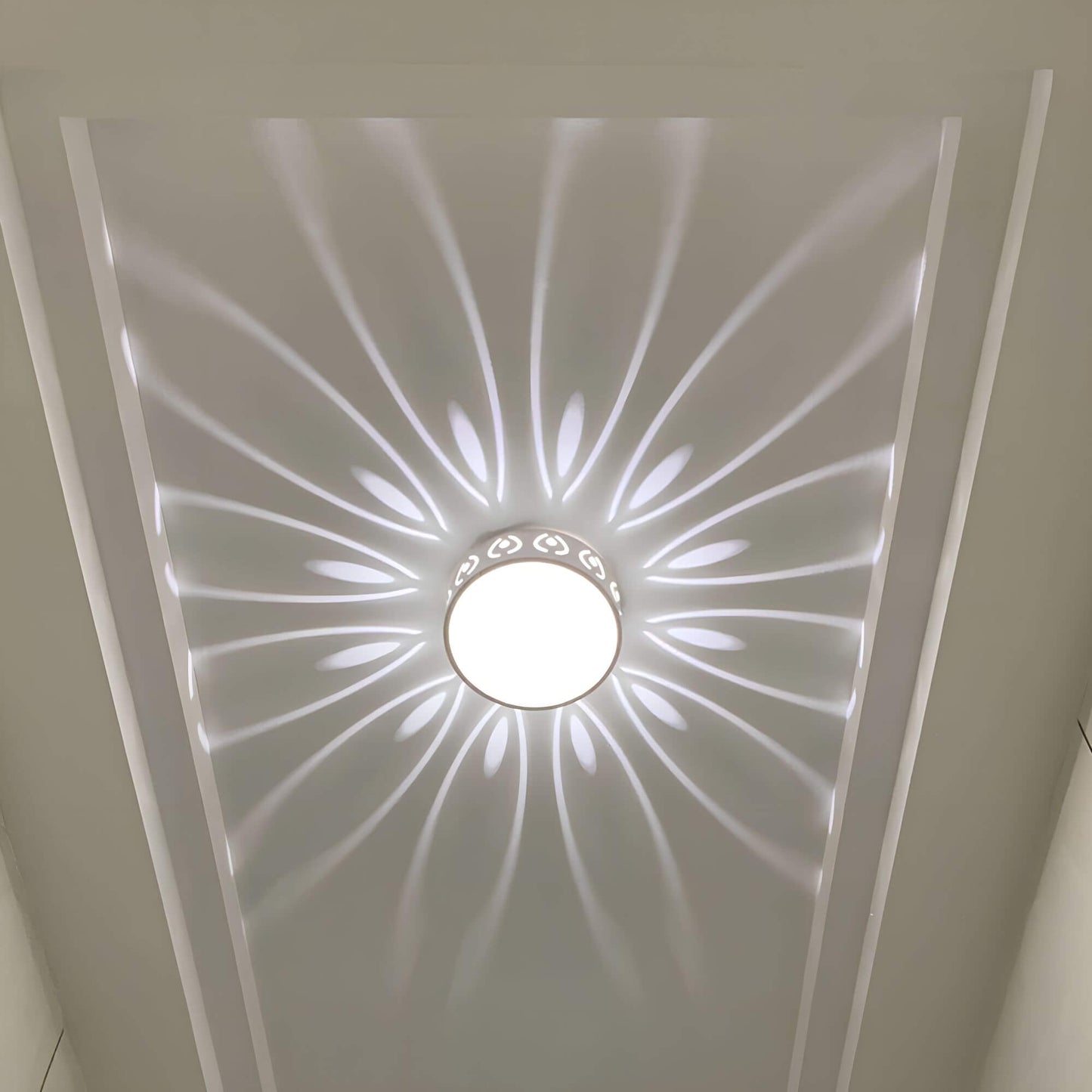 Norvo | Moderne LED taklampe - for inngang, gang og balkong