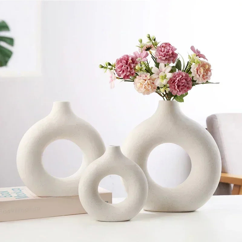 Norvo | TranquilGlass - Elegant vase for a rolig interiør