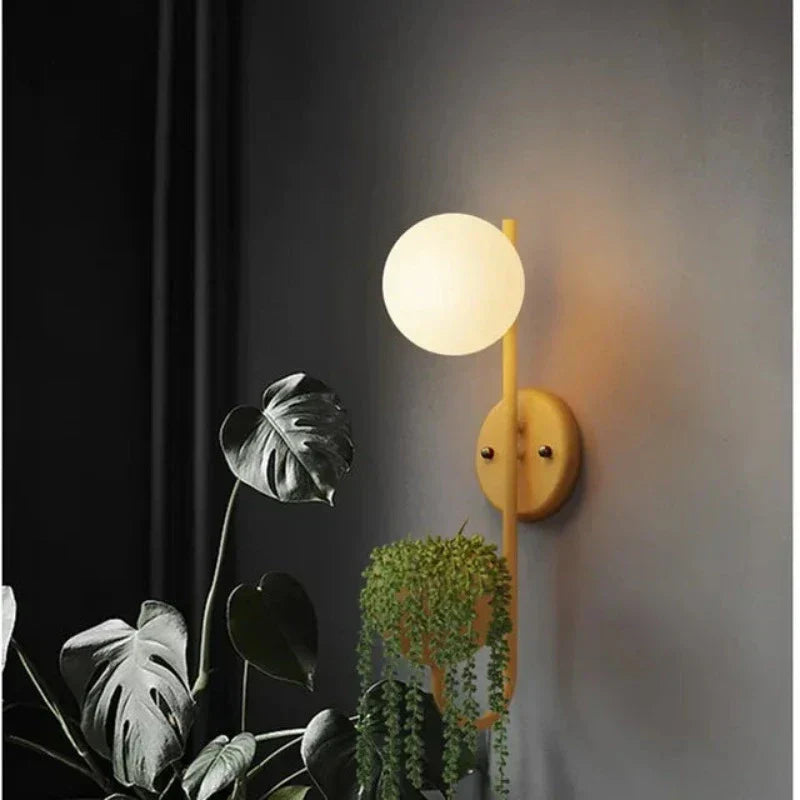 Nordic Vegglampe med Planteholder – Minimalistisk LED-lampe for Stue & Gang