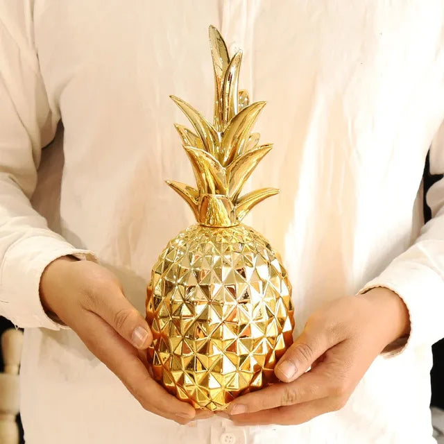 GarduruFigure Dekor Ananas Gull | Elegant Interiørdekorasjon | Skulptur i Hvitt, Gull og Svart