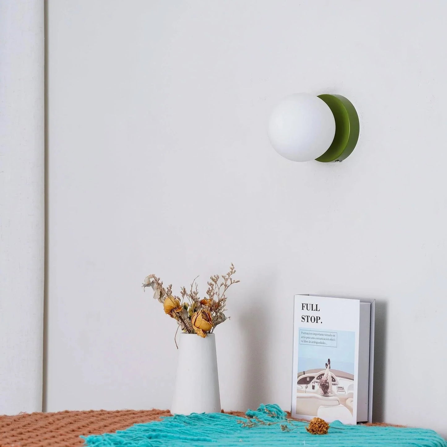 Norvo | Moderne LED Vegglampe – Kompakt Nedadgående Armatur